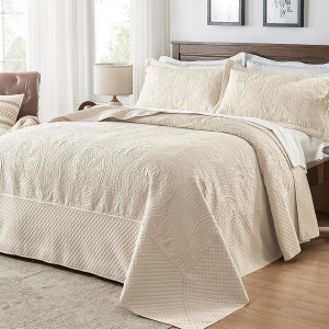 Qucover Oversized King Bedspread 132x 120, Extra W...