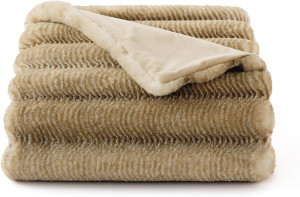 Bedsure Faux Fur Blanket - Soft & Fluffy, Fuzzy, C...