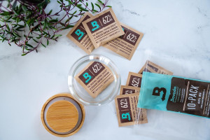 Boveda 62% RH Size 8-10 Pack Two-Way Humidity Cont...