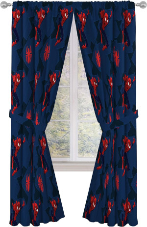 Jay Franco Marvel Spiderman Classic Saving The Day...