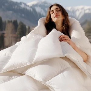 Bedsure Premium Down Comforter King Size, Luxuriou...