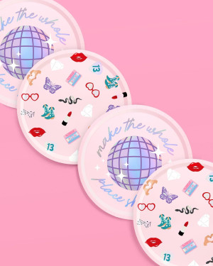 xo, Fetti Eras Party Paper Plates | 24pcs. 9" | Co...