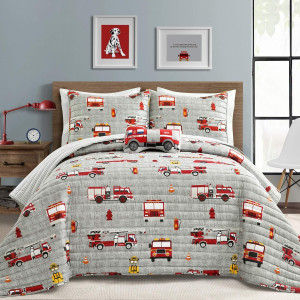 Lush Decor Fire Truck Quilt 3 Piece Set, Twin, Red...