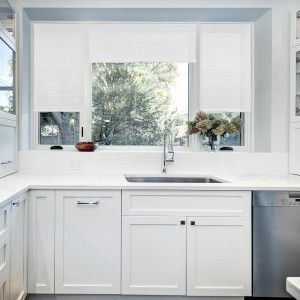 Calyx Interiors Cordless Honeycomb 9/16-Inch Cellu...