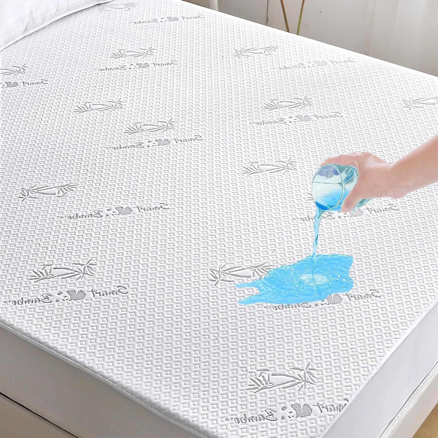 Waterproof King Mattress Protector, Premium Mattress Protector, Breathable and N...