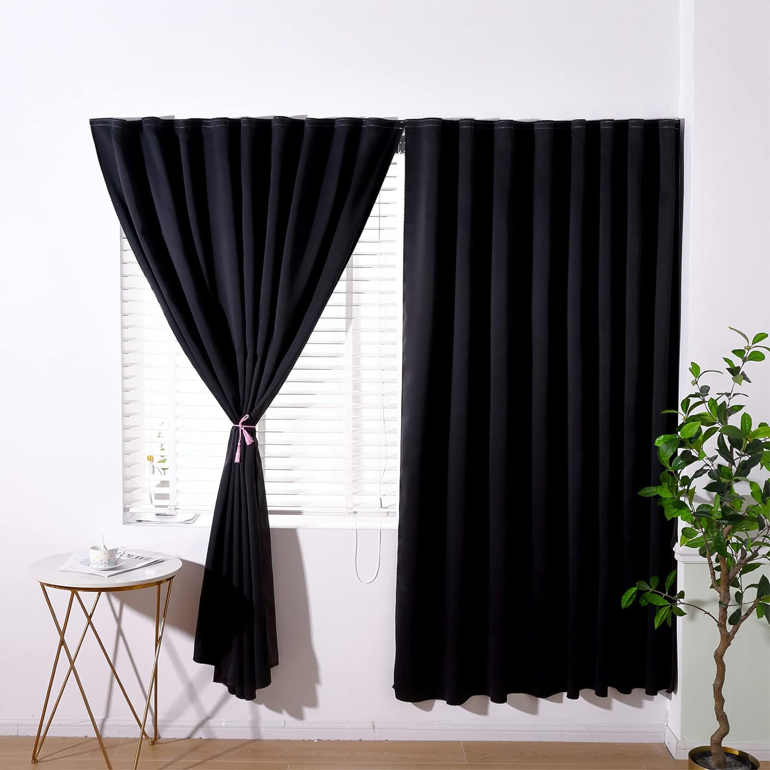 High-Quality Portable Blackout Blind, Special Blackout Curtains Simple Easy to S...