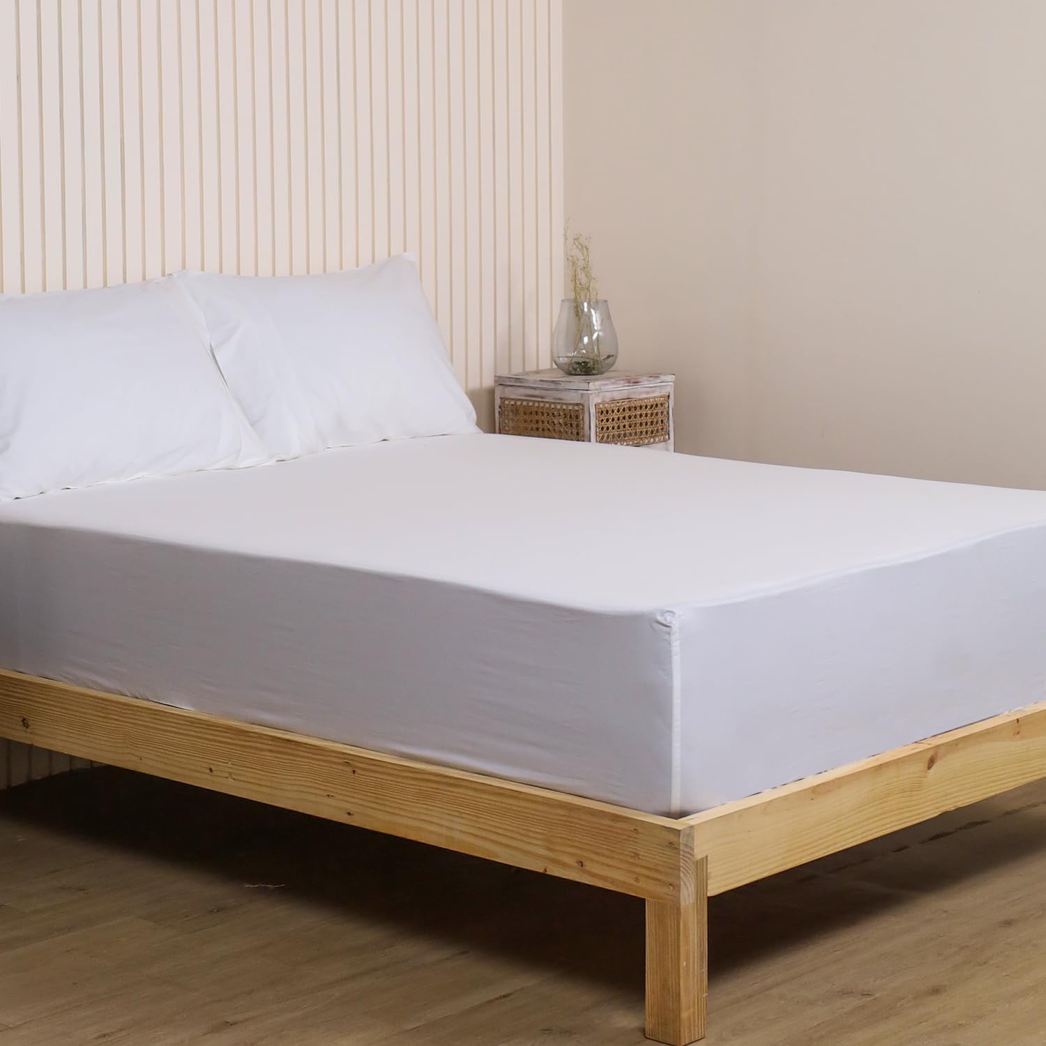 LINENWALAS Organic Percale Cotton Queen Fitted Sheet Only, Upto 16 Inches Deep P...