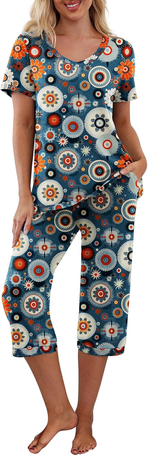 PrinStory Women's Pajama Set Short Sleeve Shirt and Capri Pants Sleepwear Pjs Se...