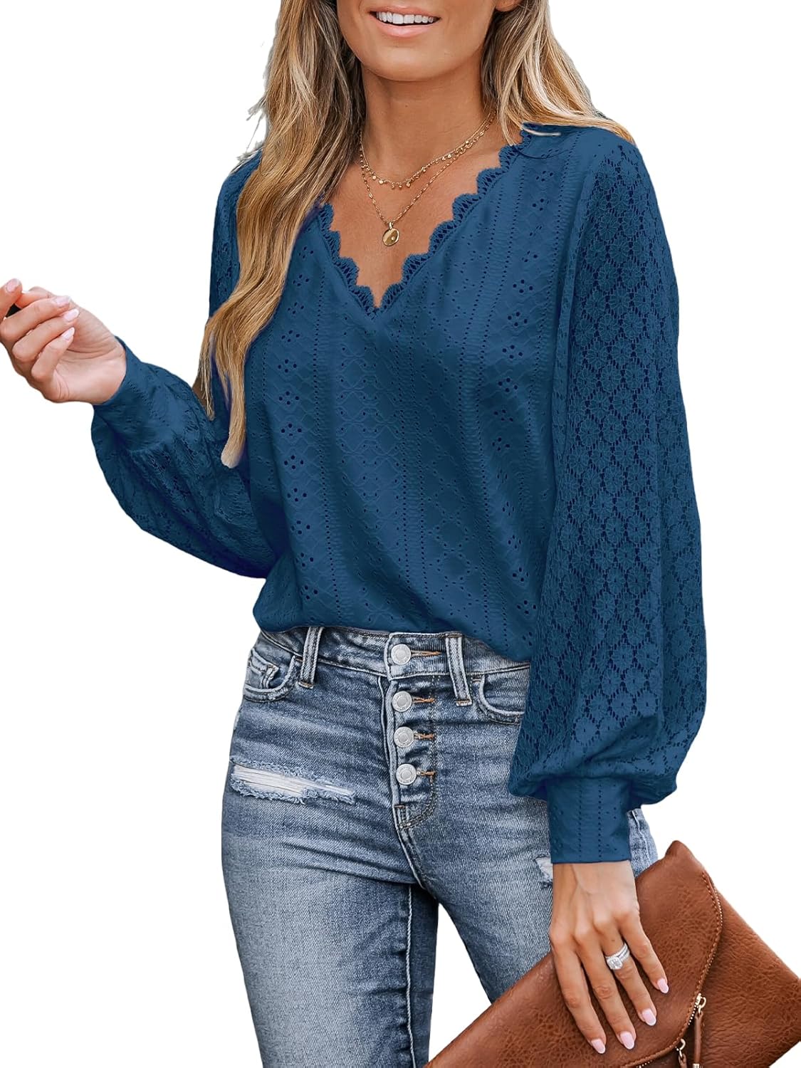 CUPSHE Women Cutout Scalloped Lace Top, Special Long Lace Sleeves Shirts, Innova...