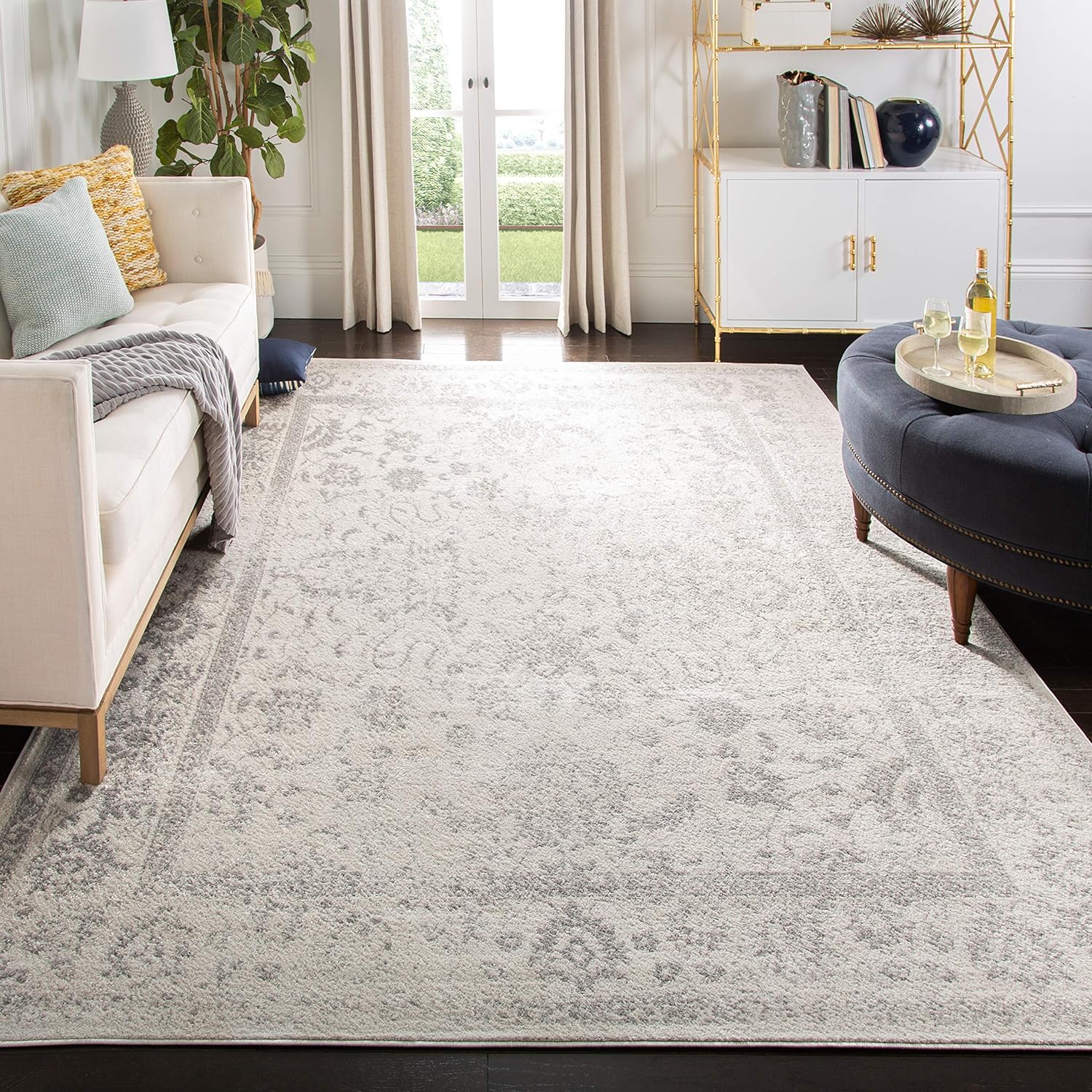 SAFAVIEH Adirondack Collection Area Rug - 9' x 12', Ivory & Silver, Oriental Dis...