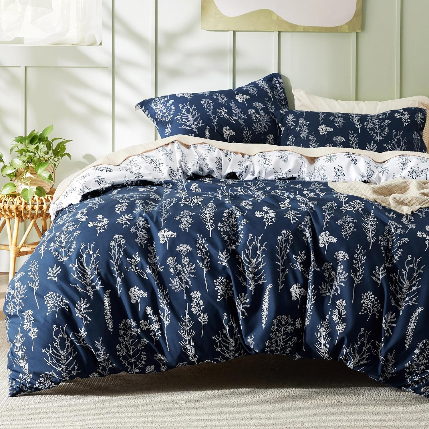 Bedsure Duvet Cover Queen Size, Special Reversible Floral Duvet Cover Set with Z...