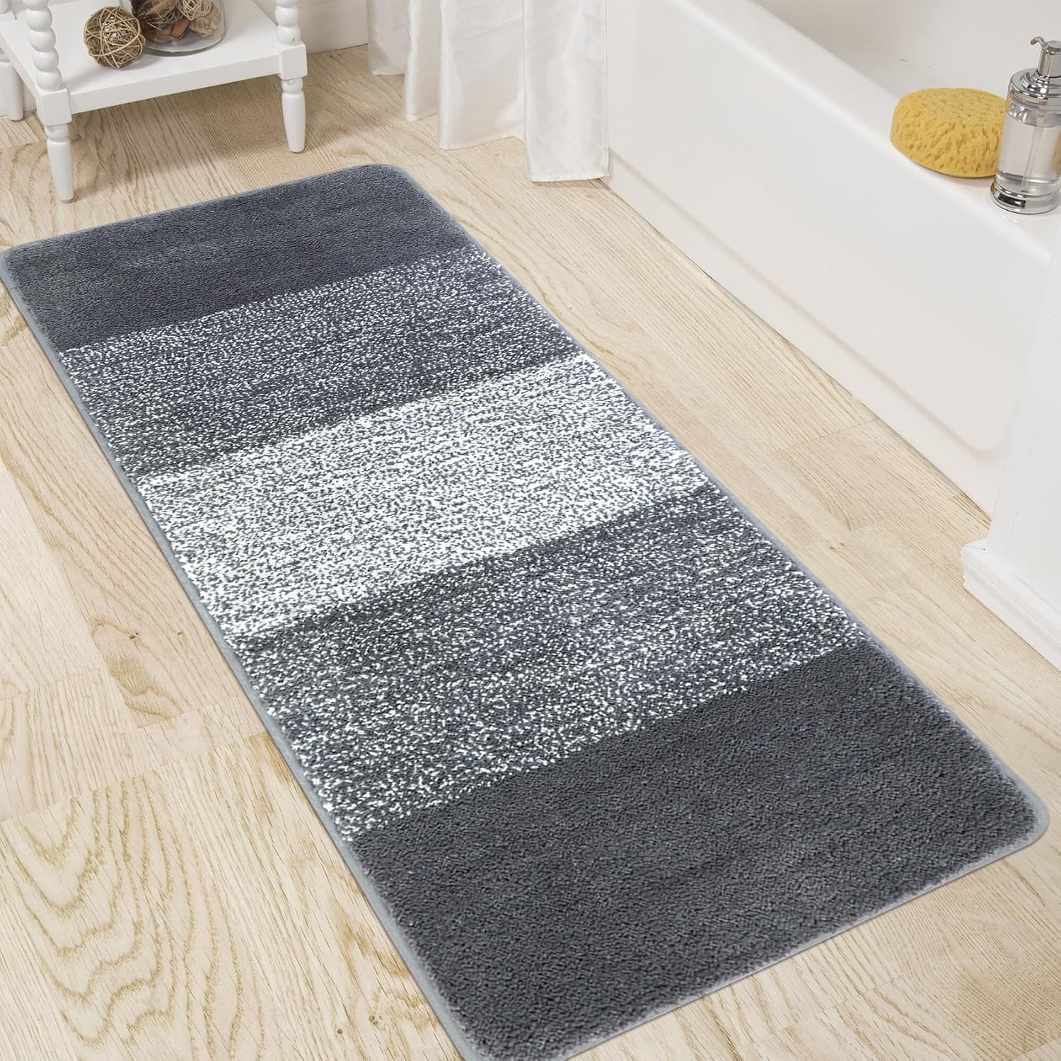 Famibay Bath Mat Non Slip Bathroom Mat Super Absorbent Bath Rug Machine Washable...