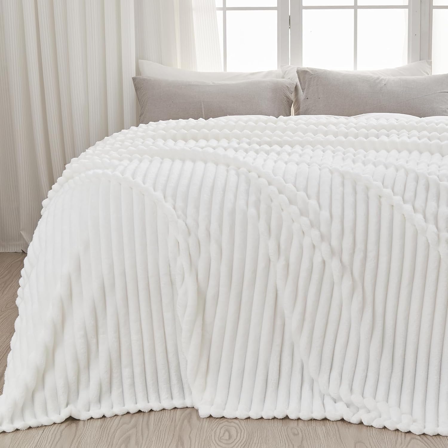 NEWCOSPLAY Super Soft King Blanket White Premium Silky Flannel Fleece 3D Ribbed...