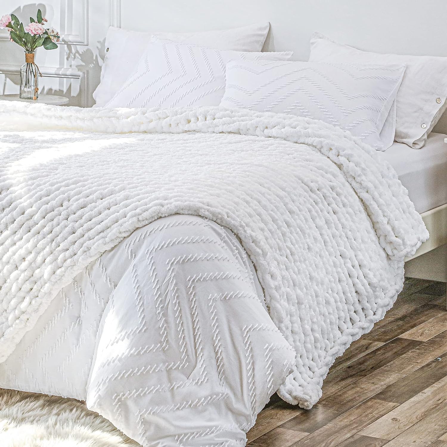 Bigacogo Chunky Knit Blanket Throw 80"x90" for Queen King Bed, 100% Hand Knitted...
