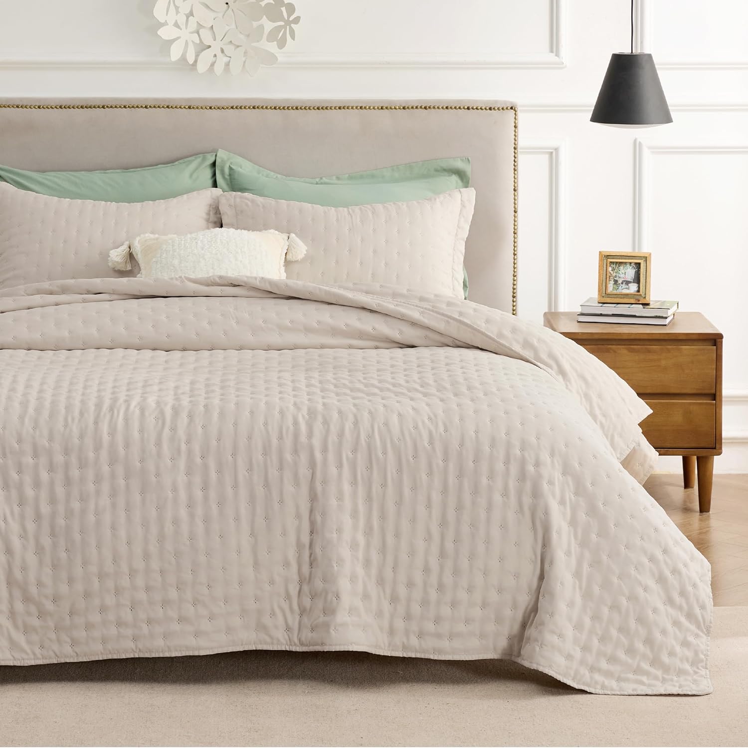 Bedsure King Size Quilt Set, Special Soft Ultrasonic King Quilt Bedding Set, Inn...