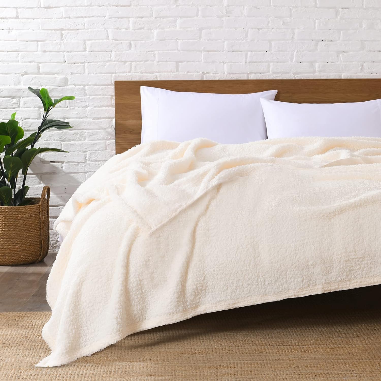 Ultra Soft Fleece Sherpa Blanket King Size, Lightweight Cozy Pattern Reversible...