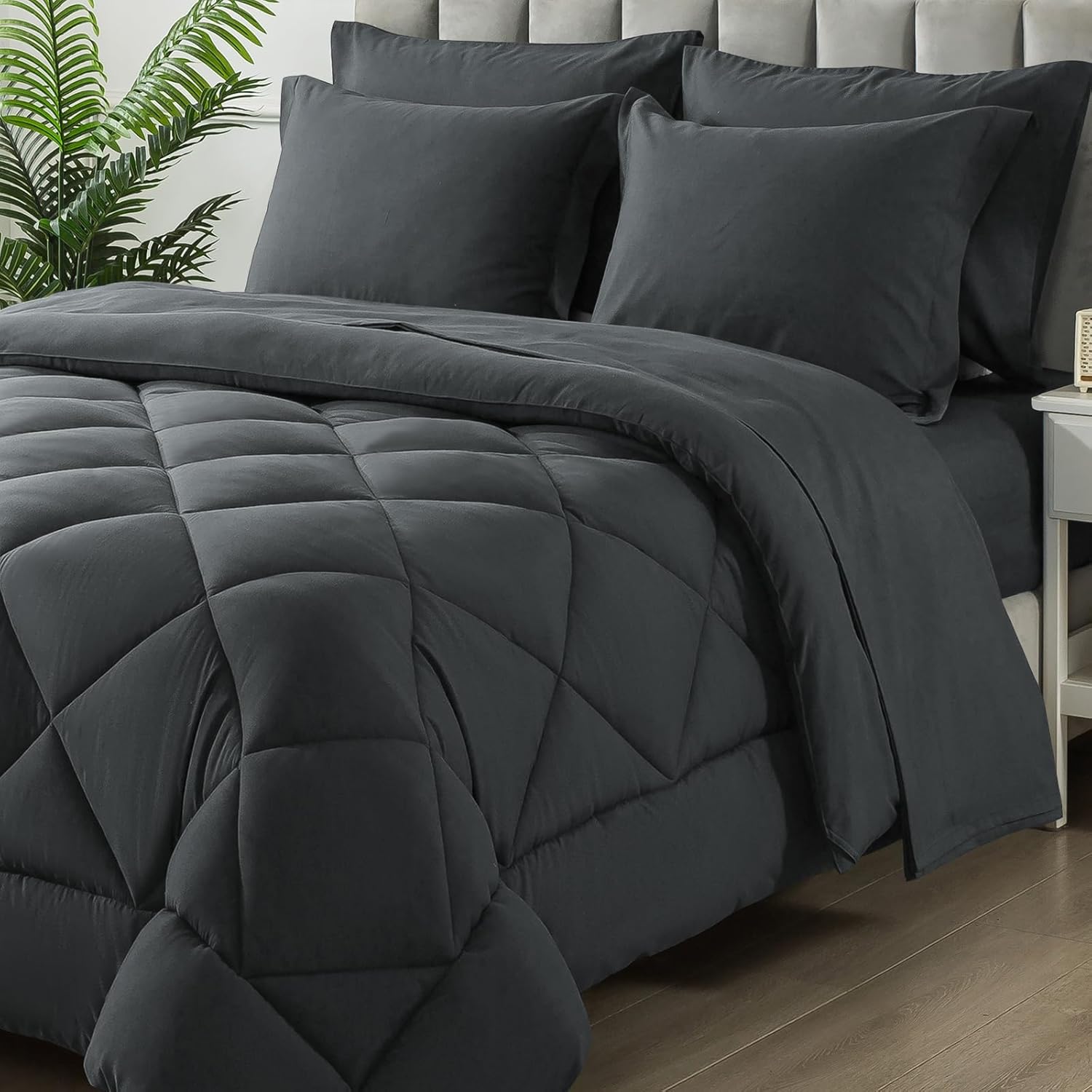 Queen Size Comforter Set, 7 Pieces Bed in a Bag, Bedding Sets with All Season So...