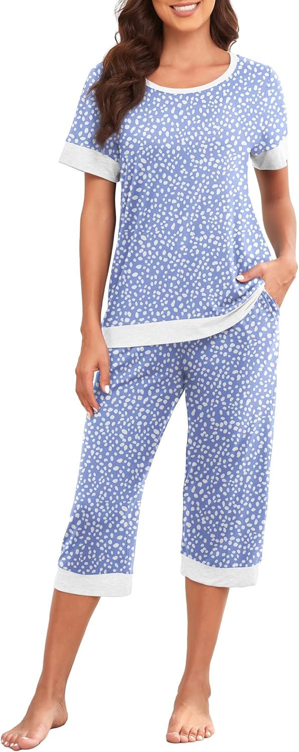 PrinStory Women's Pajama Set Short Sleeve Shirt and Capri Pants Sleepwear Pjs Se...