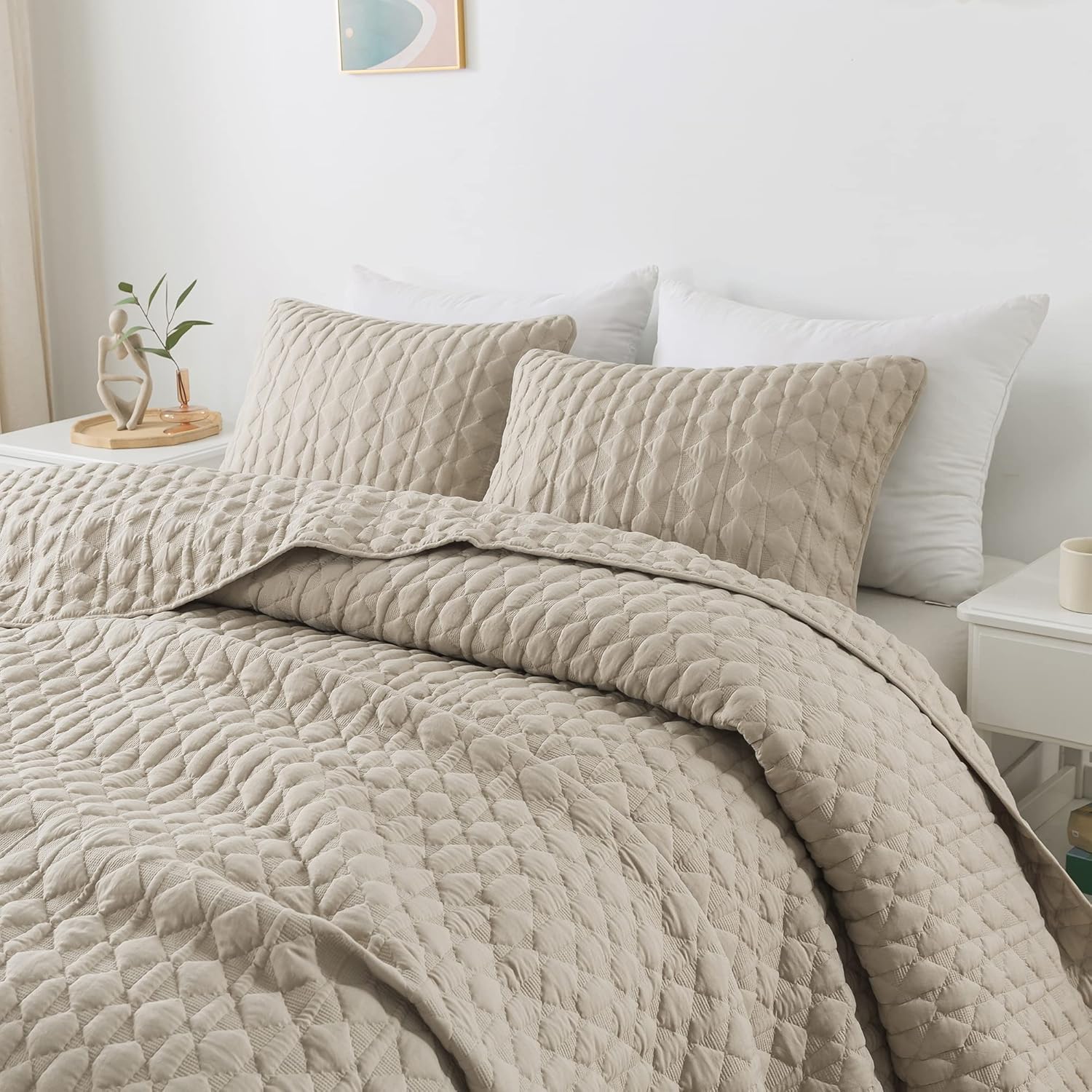 Beige Quilt King Size Bedding Sets with Pillow Shams, Lightweight Soft Bedspread...