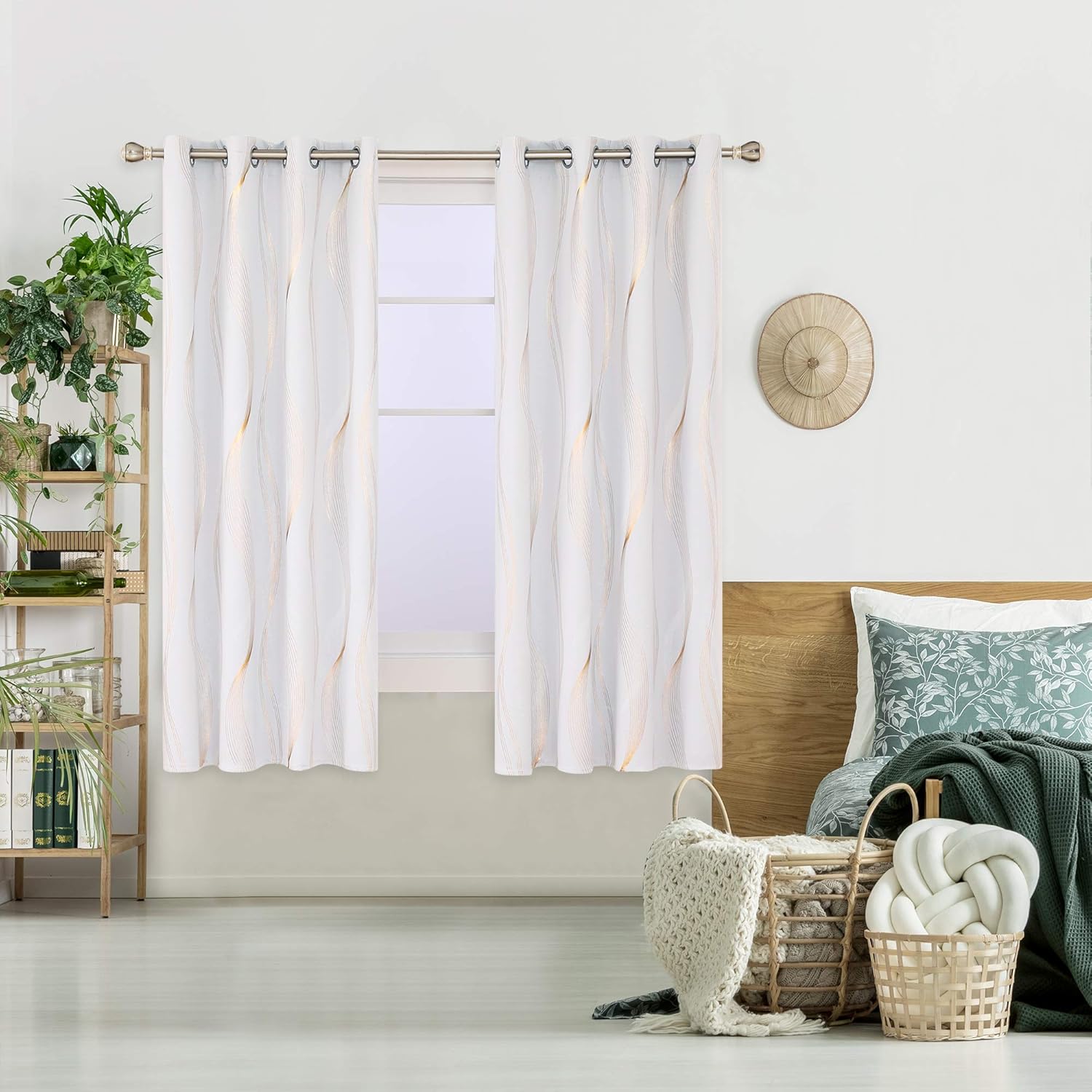 Deconovo Blackout Grommet Curtains, Special Gold Pattern Printed Curtains, High-...