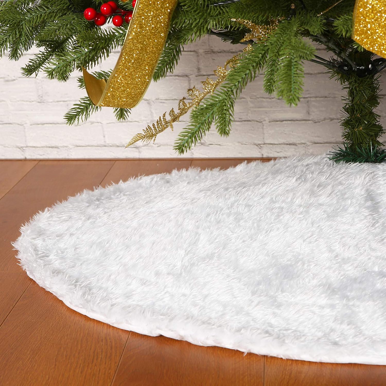 Sattiyrch Faux Fur Christmas Tree Skirt,White Xmas Decorations for 5ft Christmas...