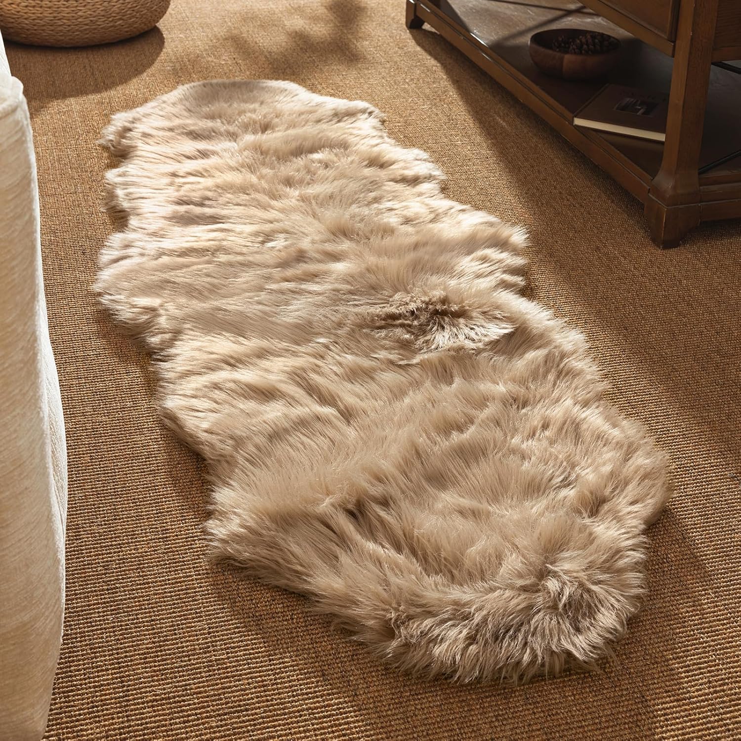 Ashler Faux Fur Rug, Fluffy Shaggy Area Rug Ultra Soft 2 x 6 Feet Sheepskin Fur...