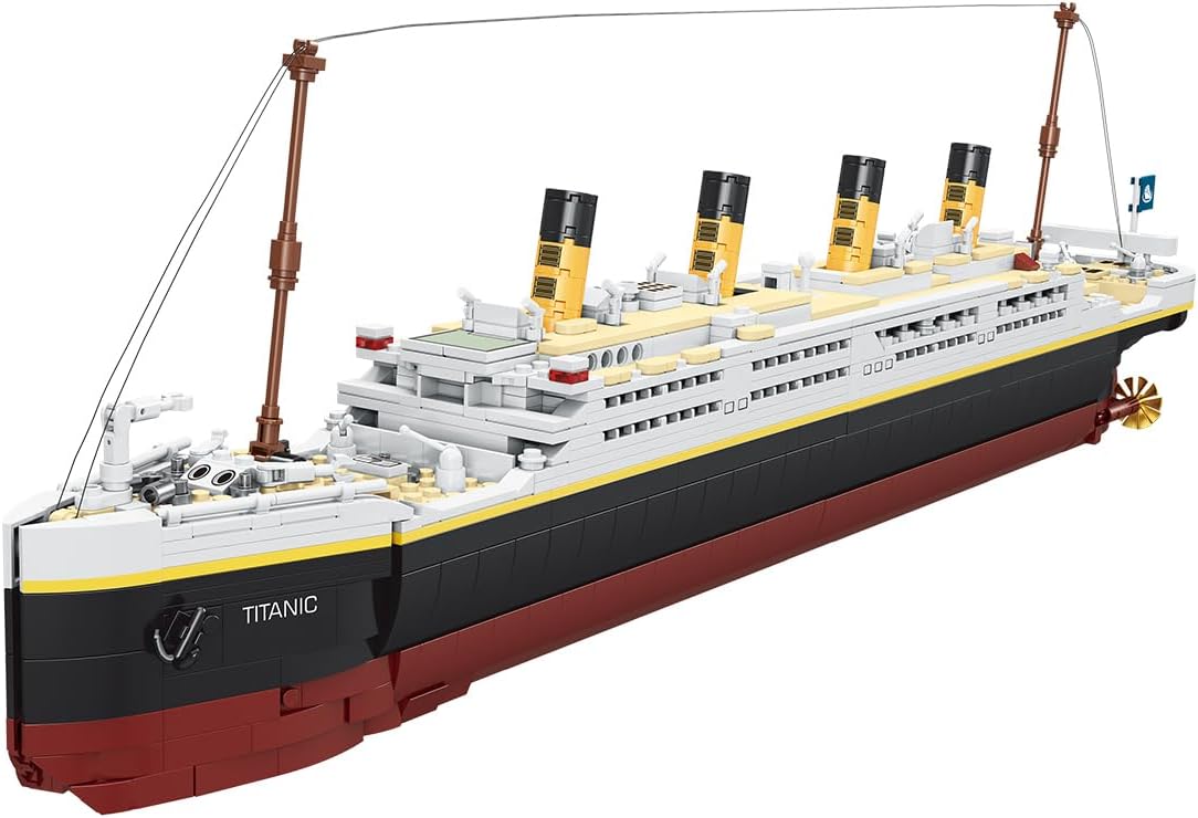 dOvOb Titanic Model Building Blocks Set, 2022 Pieces Bricks, Compatible with Maj...