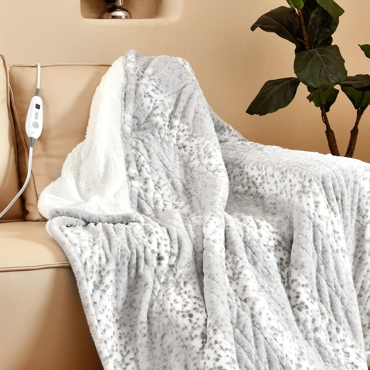 Bearhug Electric Heated Throw Blanket 50" x 60", R...