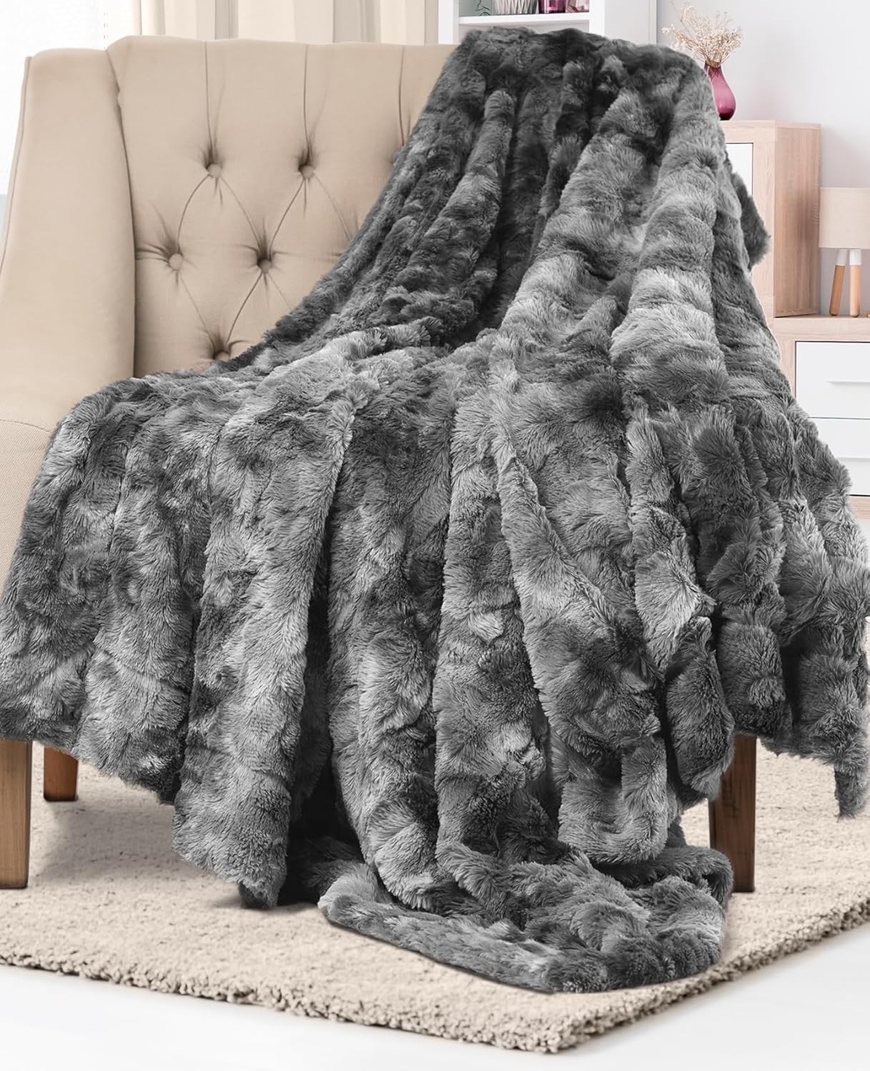 Everlasting Comfort Faux Fur Throw Blanket - Soft, Fluffy, Fuzzy, Plush, Thick,...
