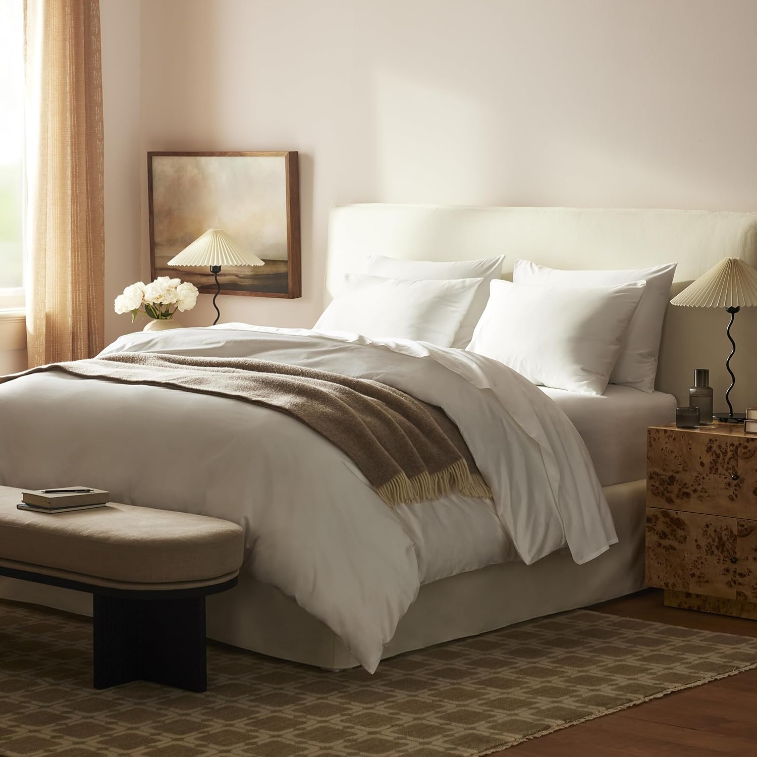 Brooklinen Luxury Sateen 4 Piece Sheet Set - 100% Cotton, Queen Size in White -...