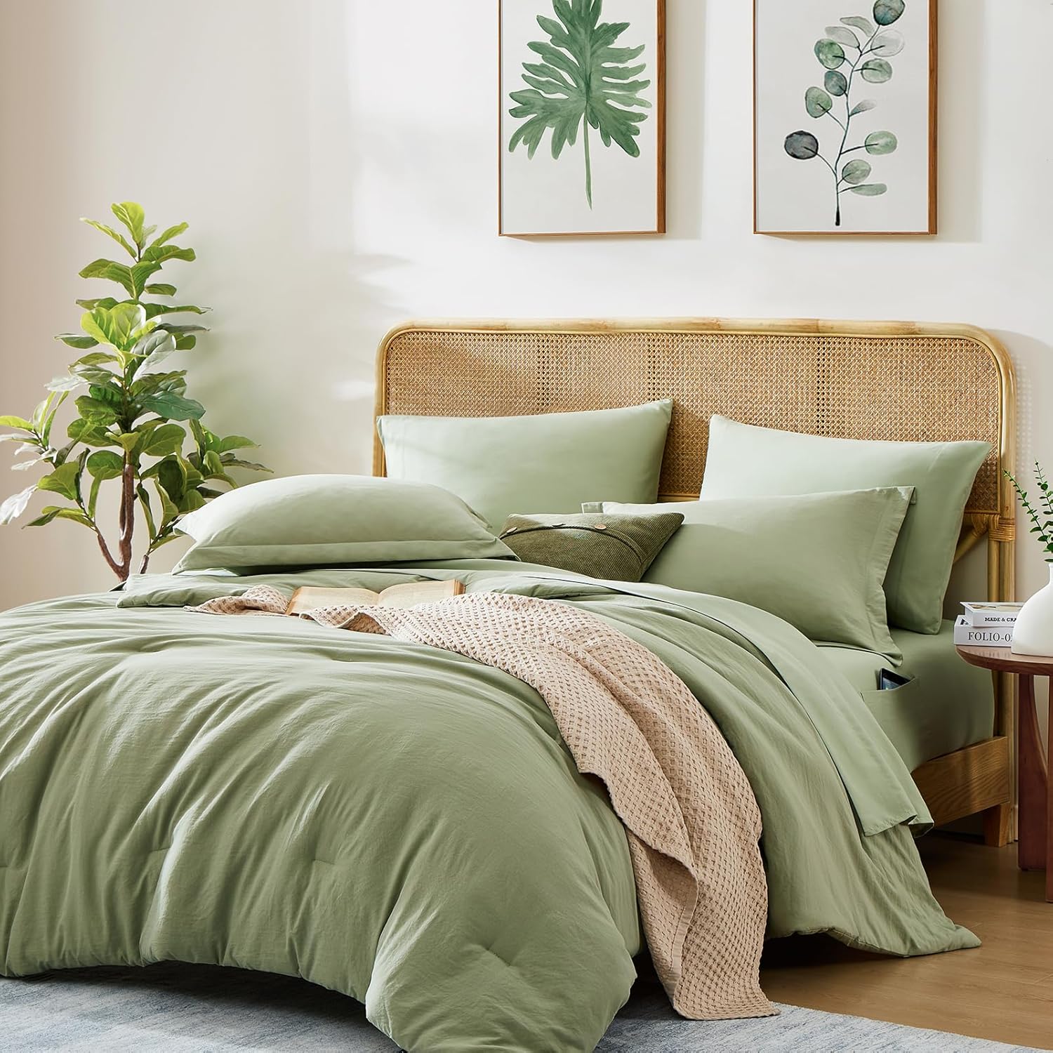 WRENSONGE Sage Green Queen Comforter Set, 7 Pieces Soft Microfiber Comforters Qu...