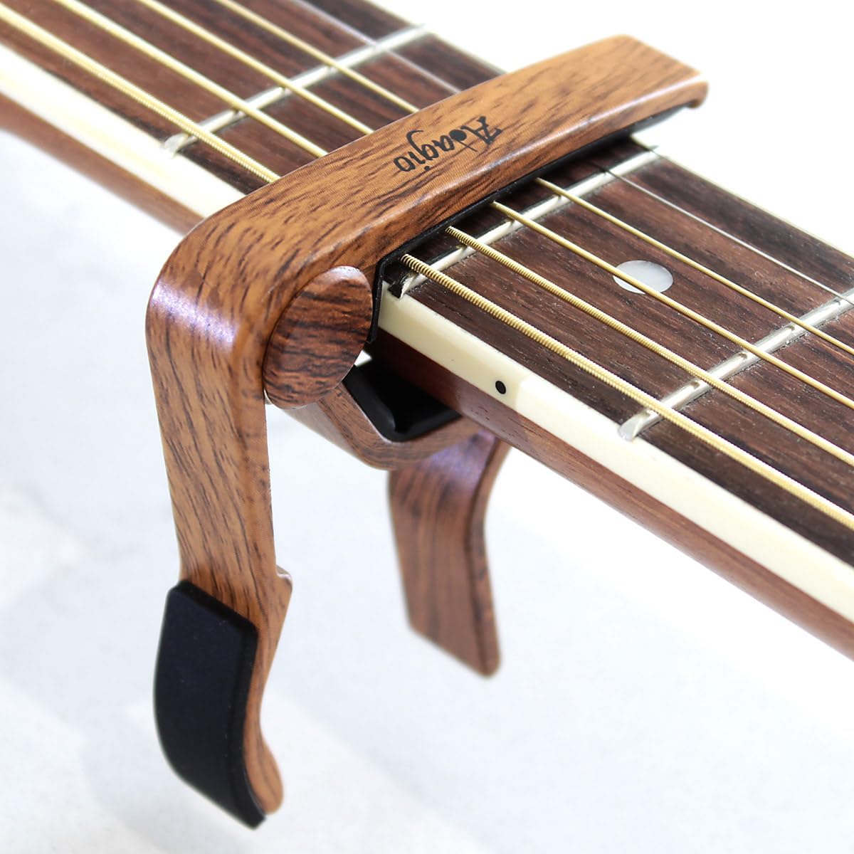 ADAGIO PRO Acoustic and Electric Guitar Capo With 5x Free Picks. The perfect qui...