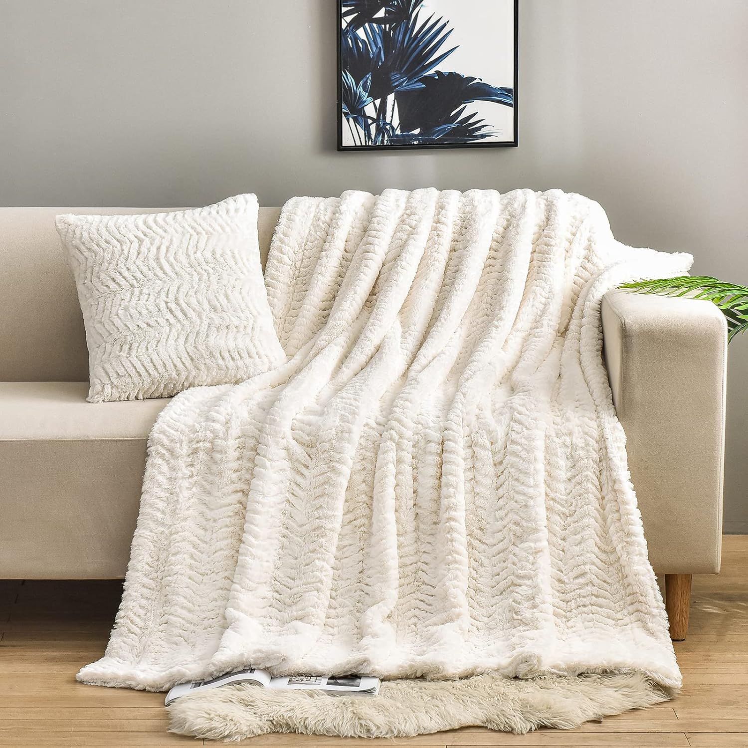 YUSOKI Luxury Double Sided Faux Fur Throw Blanket(Without Pillows),Soft Fuzzy Fl...