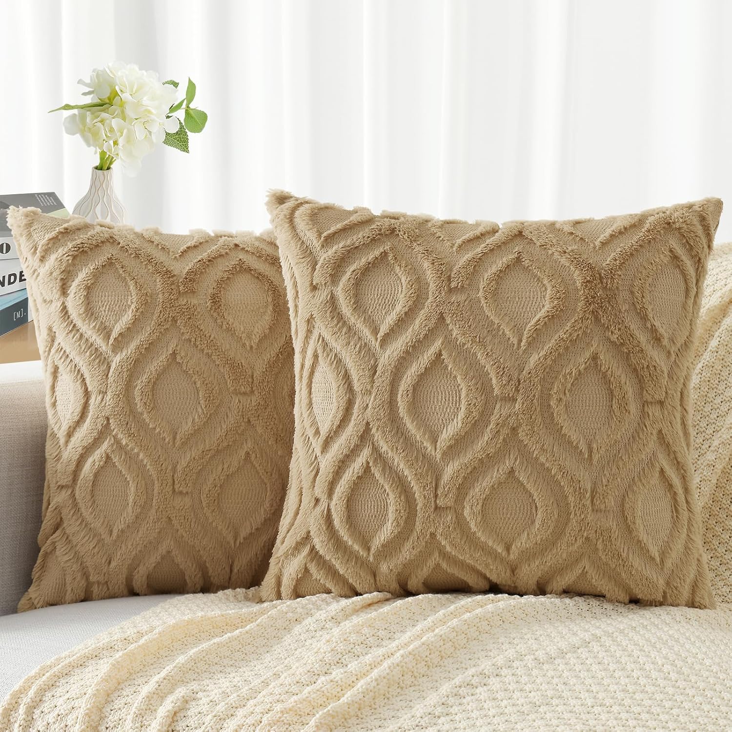decorUhome Set of 2 Faux Fur Cushion Covers 60x60 cm, Decorative Soft Plush Fluf...