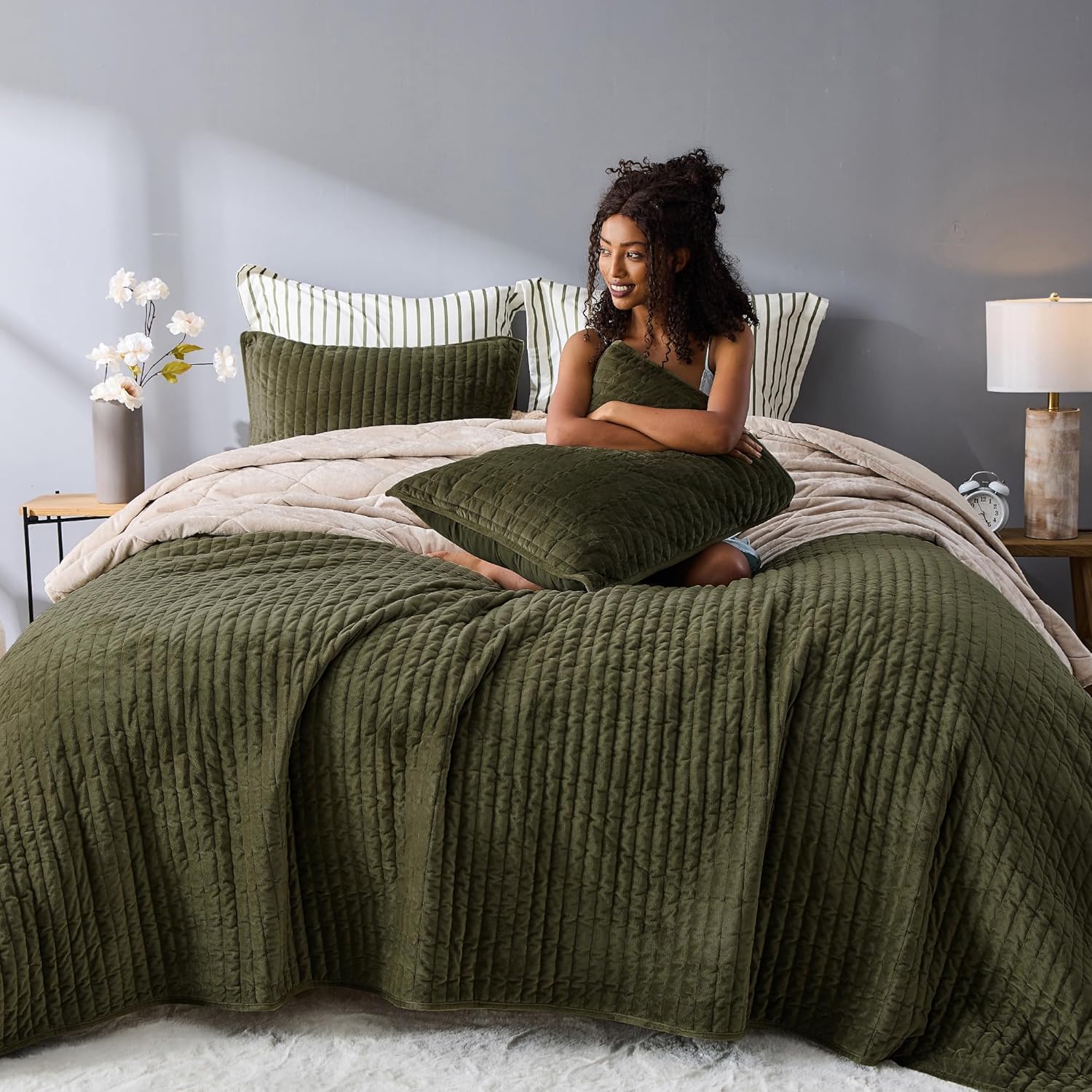 SHALALA Velvet Quilt Queen Size,Striped Bedding Set,Lightweight Velvet Comforter...