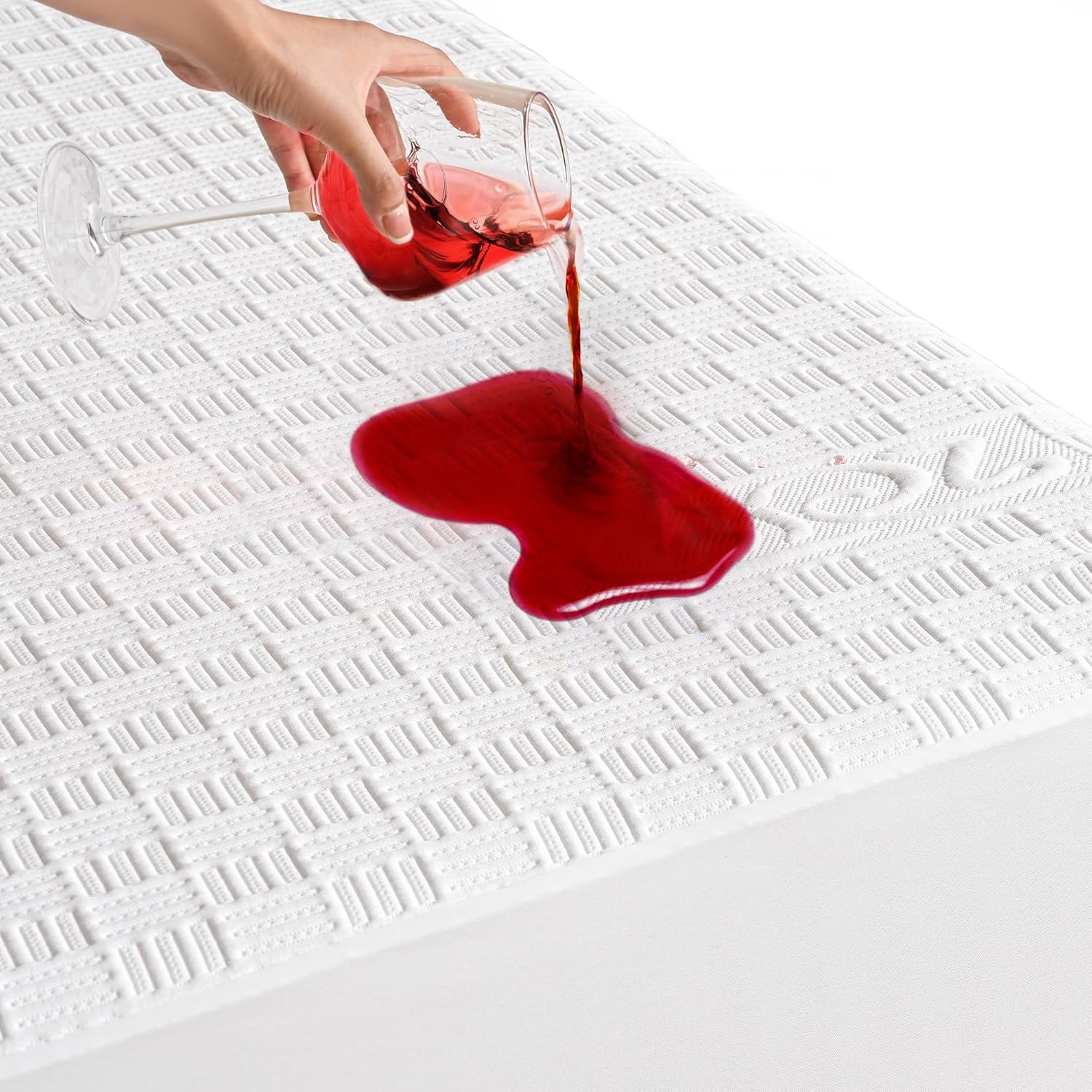 GRT Waterproof Mattress Protector Queen Size, Breathable 3D Air Fabric Cooling R...