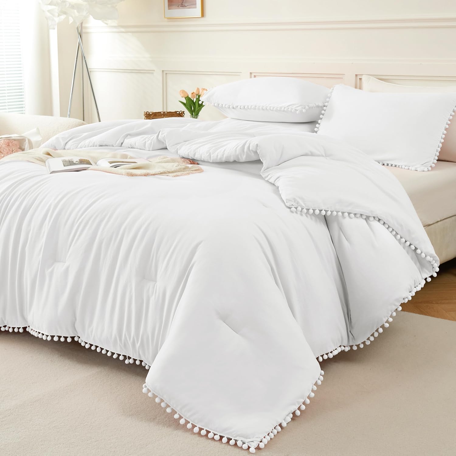 Litanika Queen Size Comforter Set White,3 Pieces White Boho Pom Pom Lightweight...
