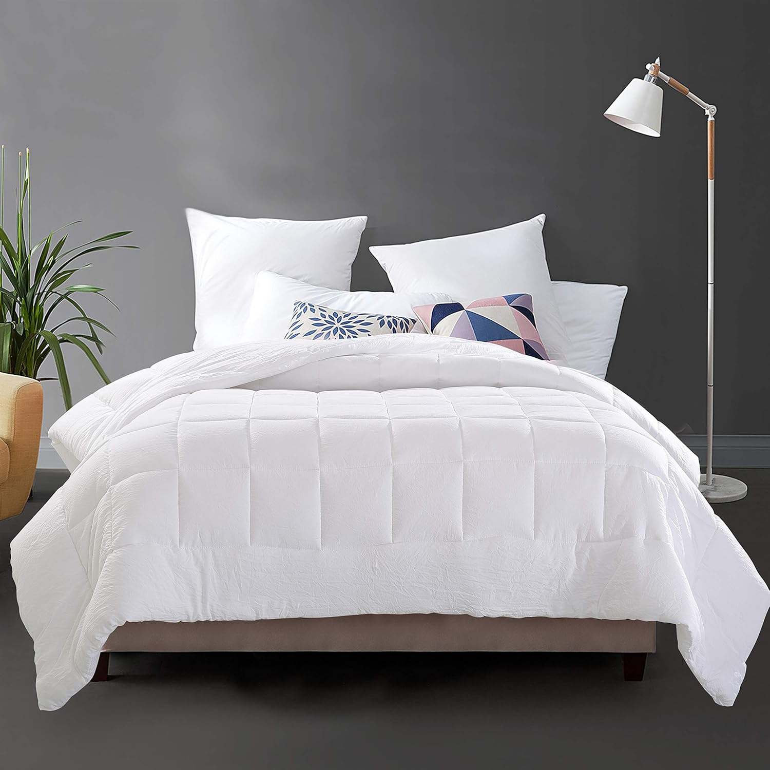 EVOLIVE All Season Pre Washed Soft Microfiber White Goose Down Alternative Comfo...