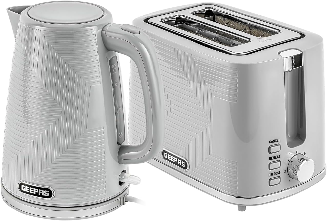 Geepas 1.7L 3KW Cordless Electric Kettle, 900W 2 Slice Bread Toaster Combo Set |...