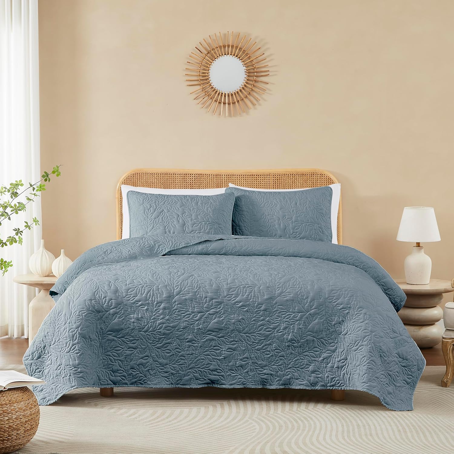 B2EVER Blue Quilt Set Twin Size with Pillow Sham, Soft Microfiber Lightweight Fa...