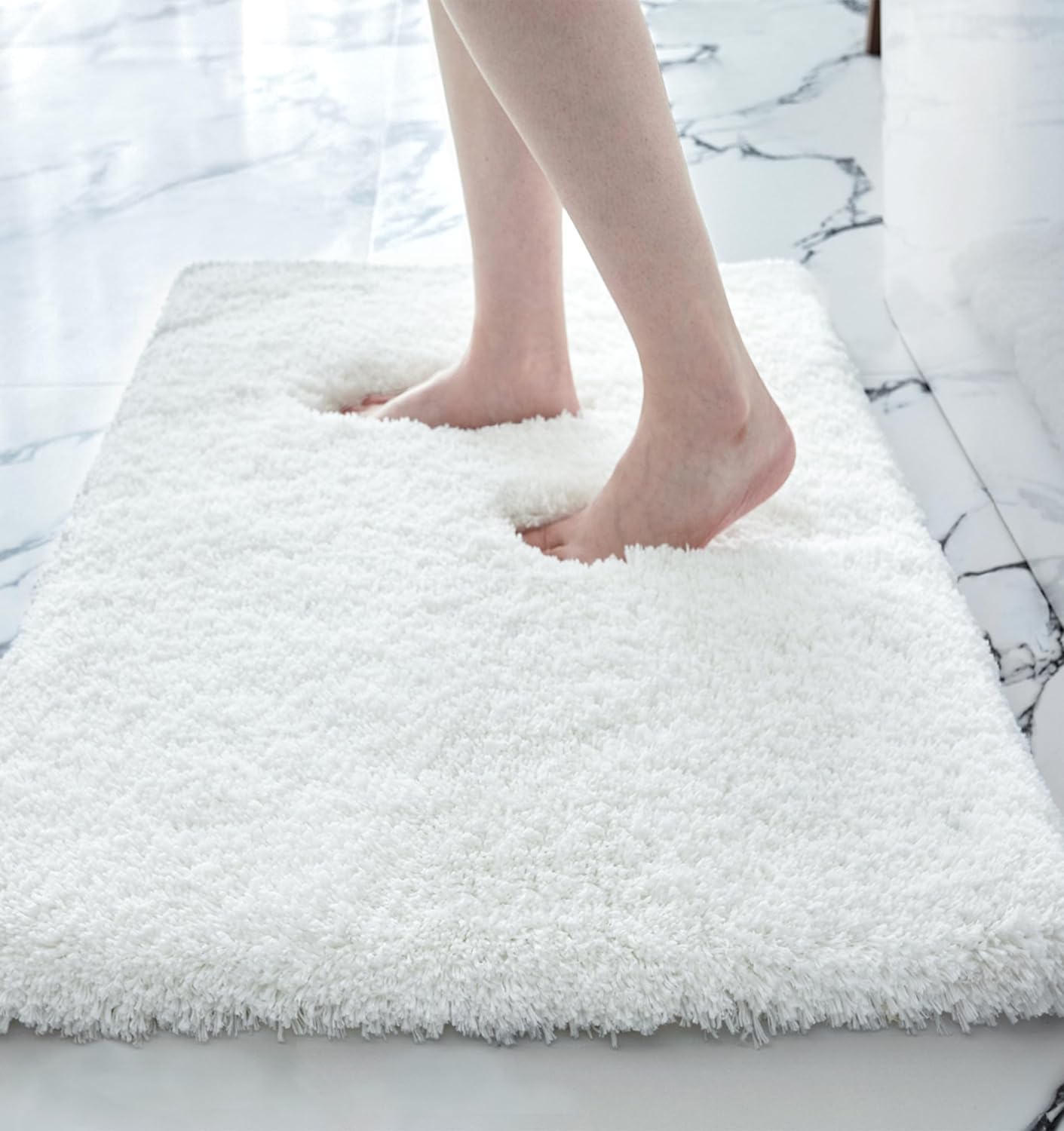 Small Bathroom Rug 17x24 Non Slip White Fluffy Bath Mat for Bathroom Floor Washa...