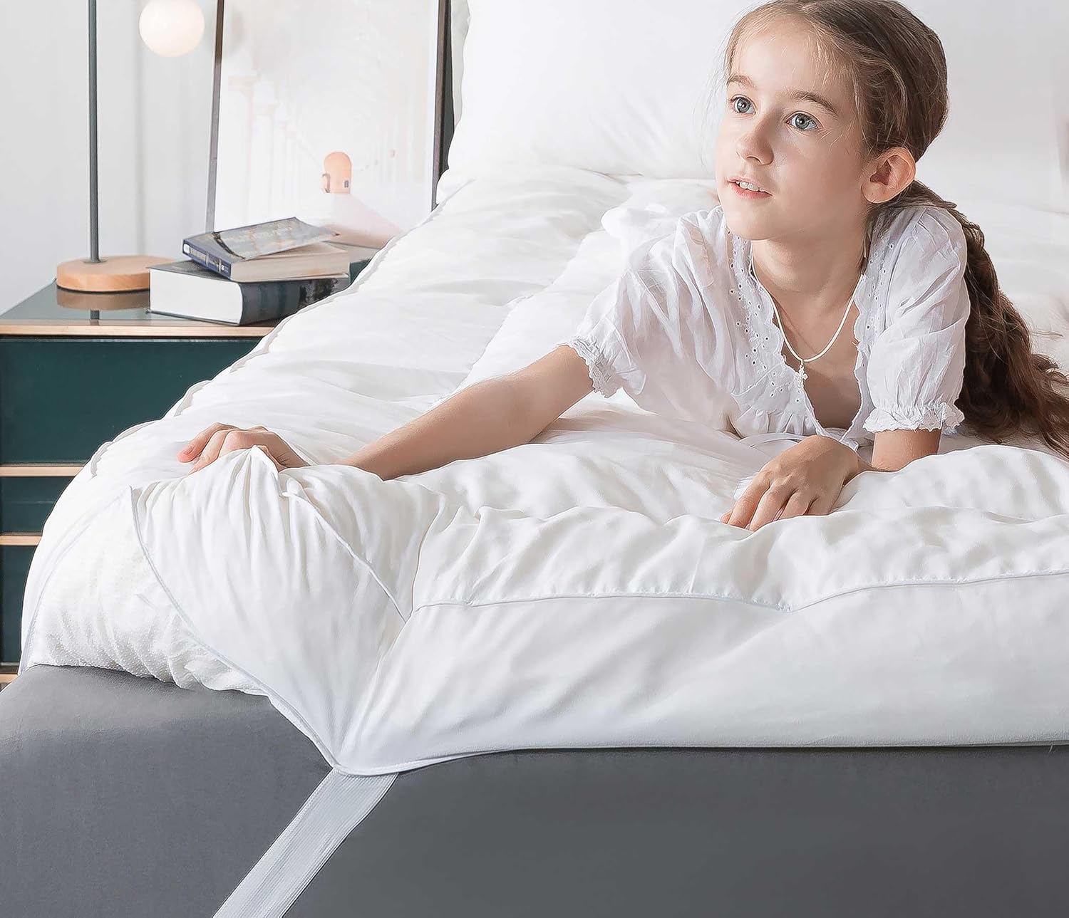 WhatsBedding 5 Inch Memory Foam Mattress Topper Qu...