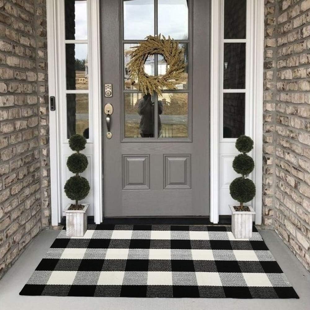 Buffalo Plaid Outdoor Rug, 27.5'' x 43'' Black and White Check Indoor/Outdoor Ar...