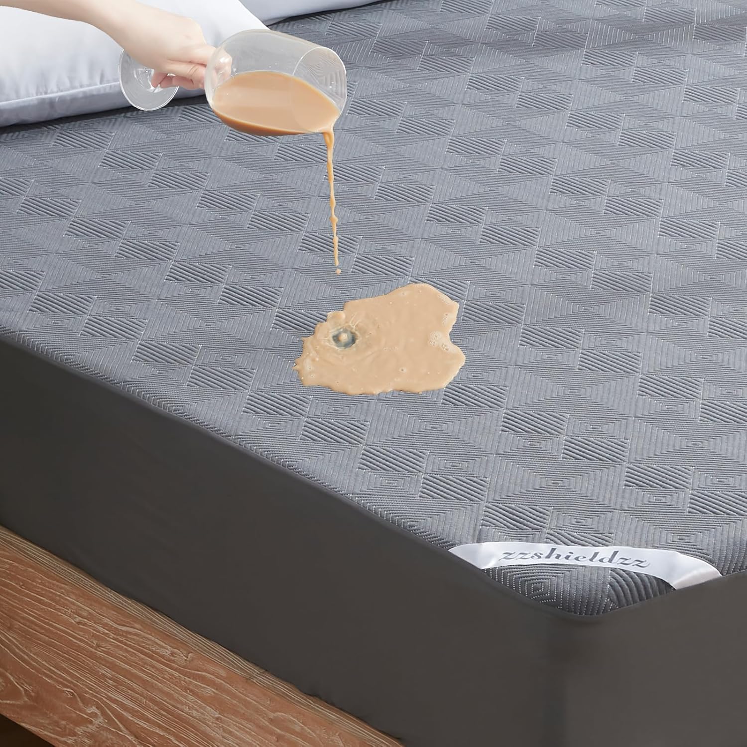 Waterproof Twin Size Mattress Protector Breathable Bed Cover 3D Air Fabric Mattr...