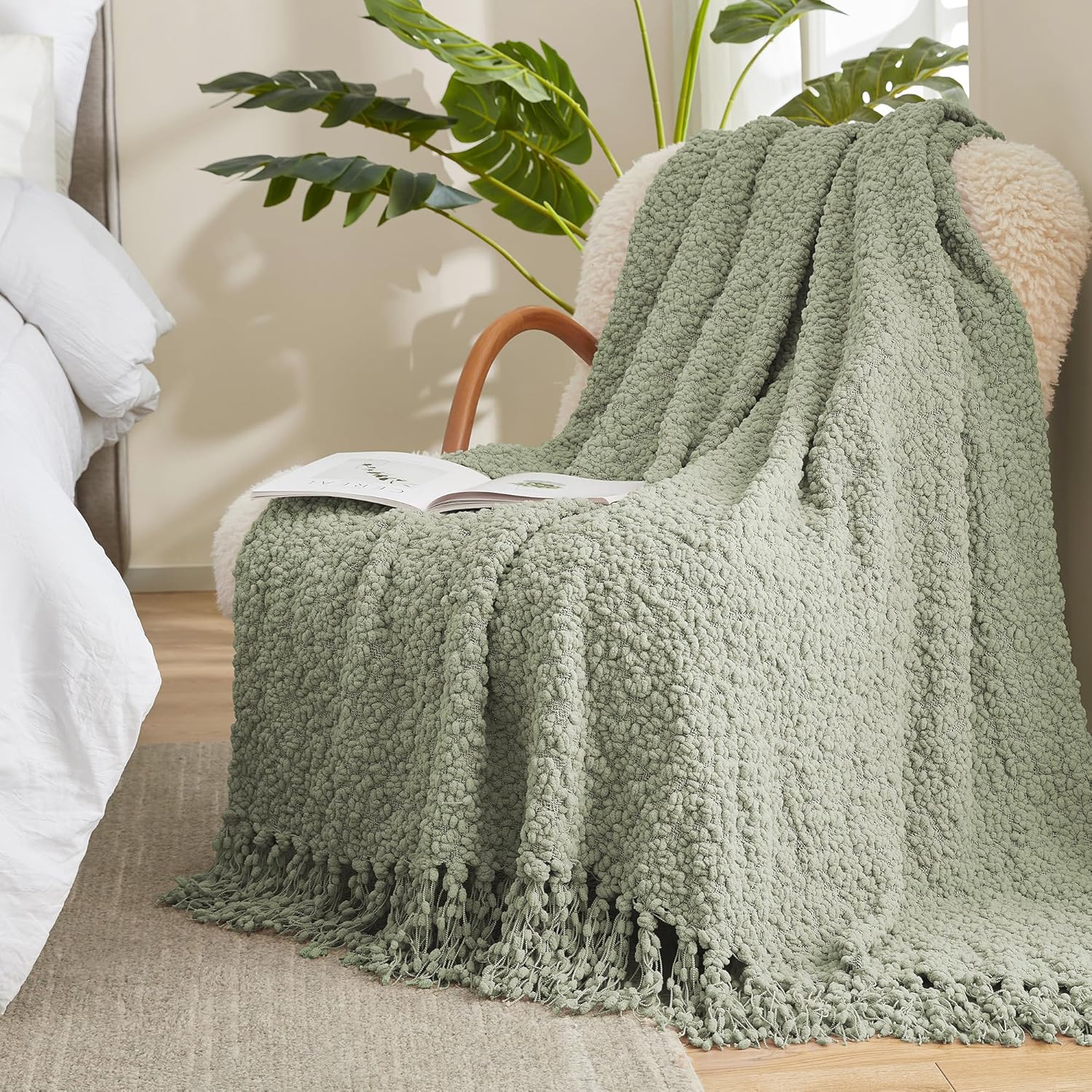 Amélie Home Chunky Fluffy Knit Throw Blanket, Mulberry Textured Woven Throw Blan...