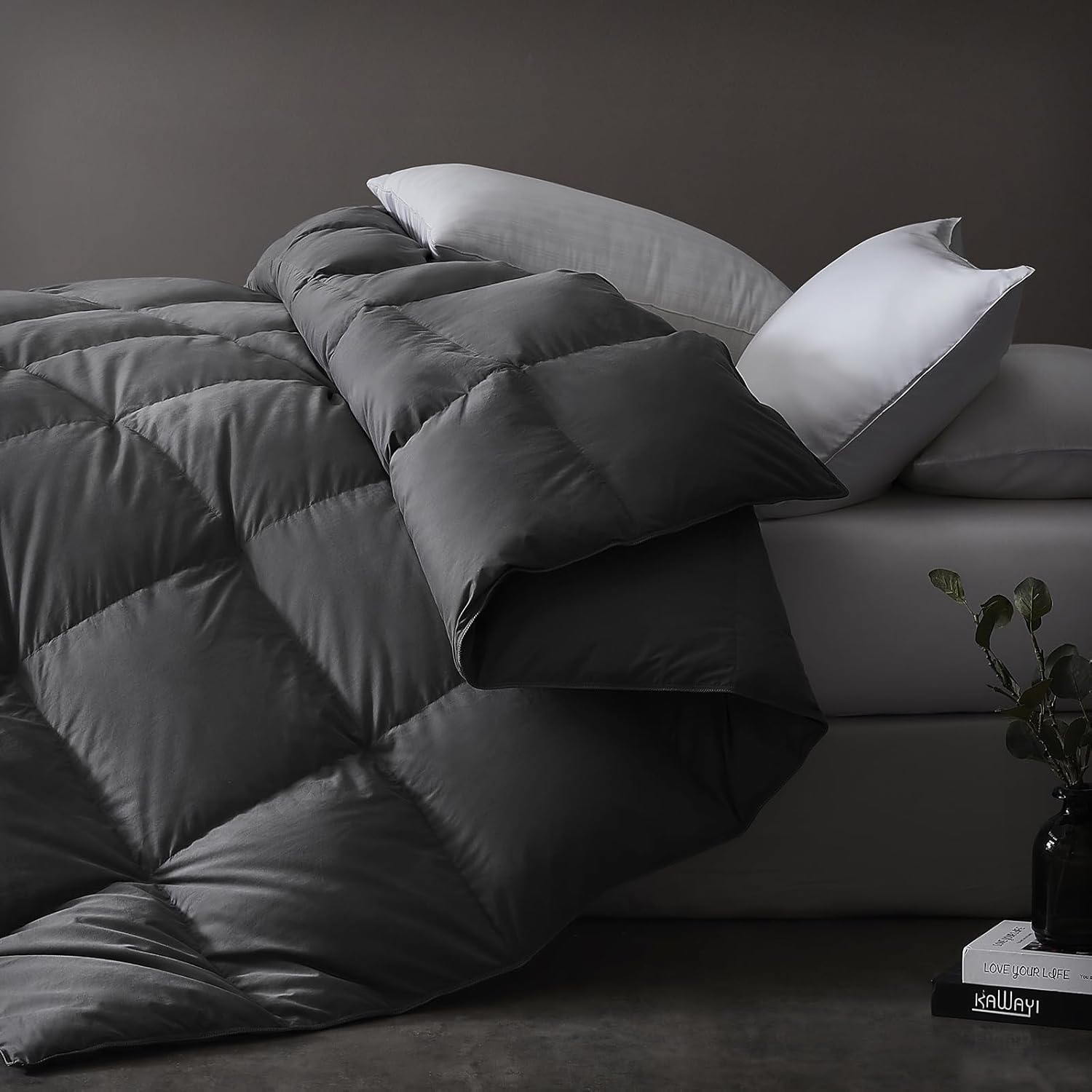 downluxe Luxurious Down Comforter Twin Size with Premium Fabric, All Seasons Med...