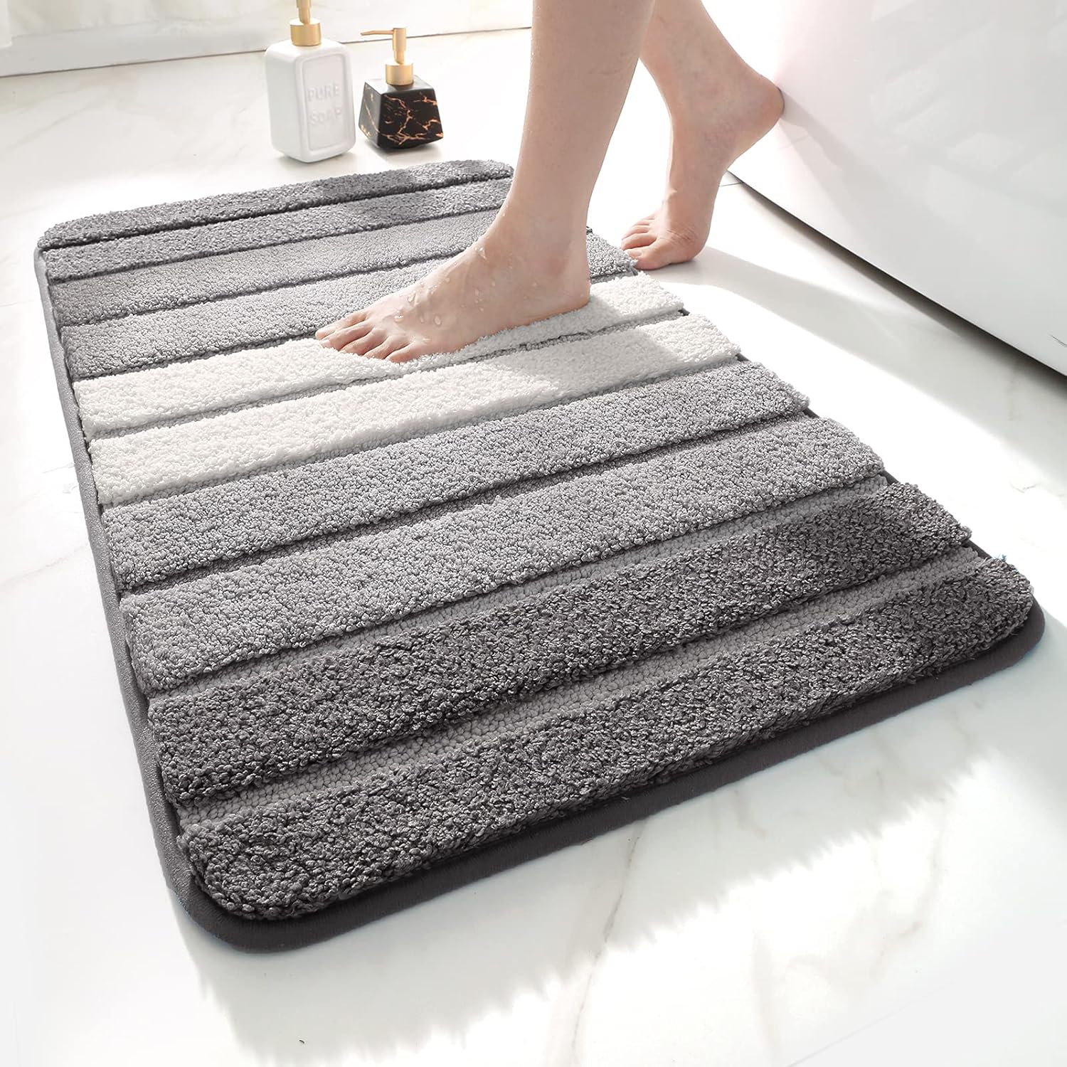 DEXI Bath Mat 50 x 80 cm, Extra Soft Absorbent Microfiber, Non-Slip Washable Rug...