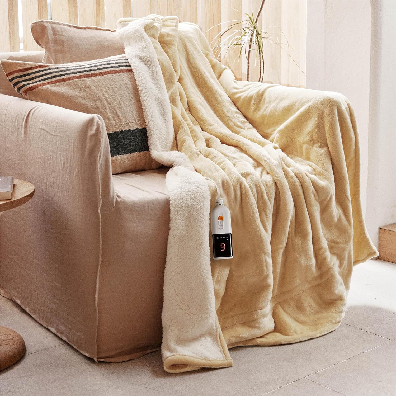 GOTCOZY Electric Heated Blanket Throw 130x160cm -Soft Silky Plush Heated Blanket...