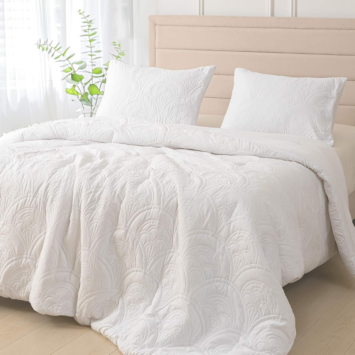 White Fluffy & Soft Comforter Queen Size Set-Breathable & Lightweight Bedding Co...