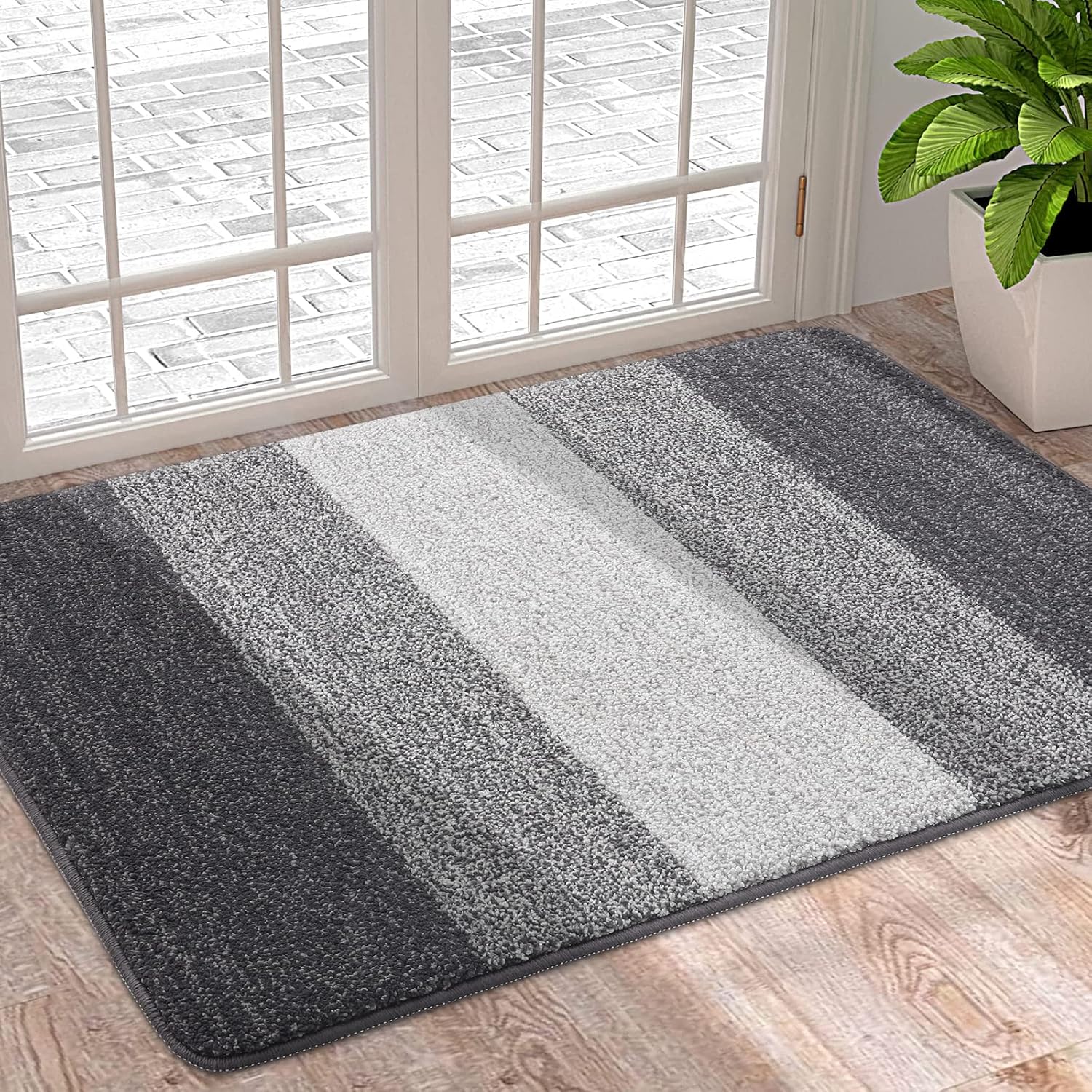 Homaxy Door Mats Indoor, Machine Washable Soft Doormats, Dirt Trapper Door Mat,...